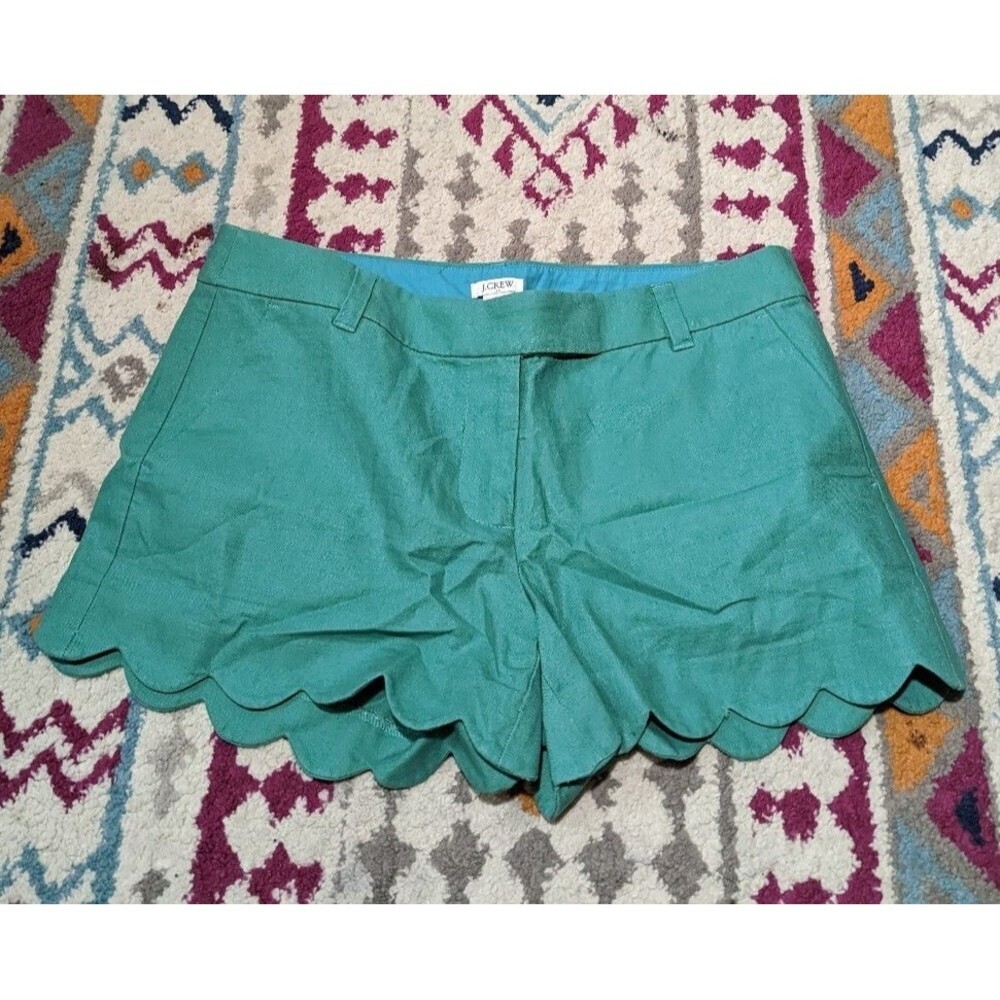 J.Crew‎ Size 8 Green Scallop Hem Shorts
